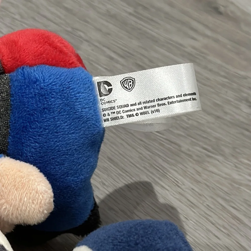 Mopeez Joker and Harley Quinn collectible plush - Picture 6 of 9